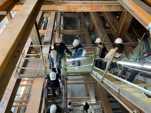 前往捷運地底下工程