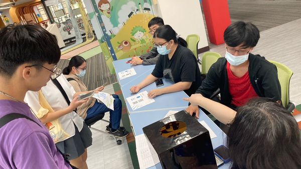 【高深分項四】圖書志工服務計畫-閱讀E電園—電子書推廣活動圖片